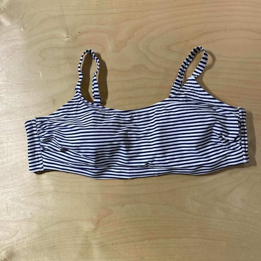 Xhilaration Navy and White Striped Bikini Top 3X (EY) - Picture 4 of 11